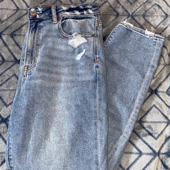 light blue AEO jeans - Picture 1 of 4